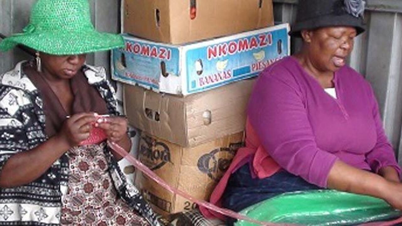 M amp E20 Repeat20workshop Crocodile20inn Lesotho NL 06101520 3 700x0 crop 80