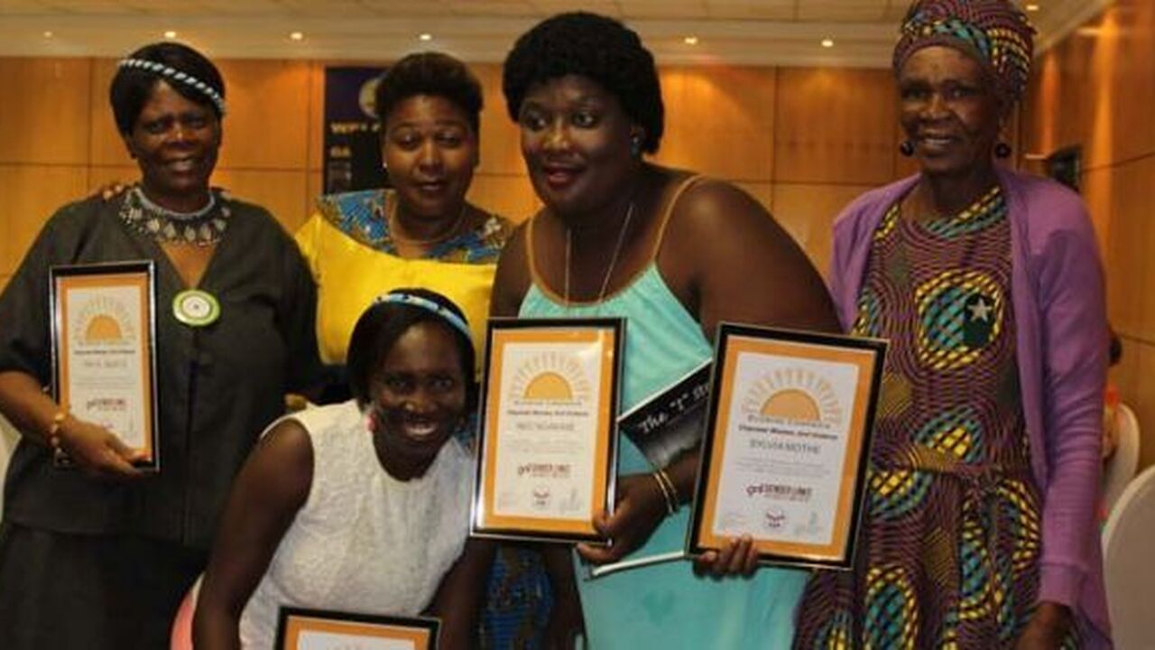 Sunrise campaign Botswana 700x0 crop 80