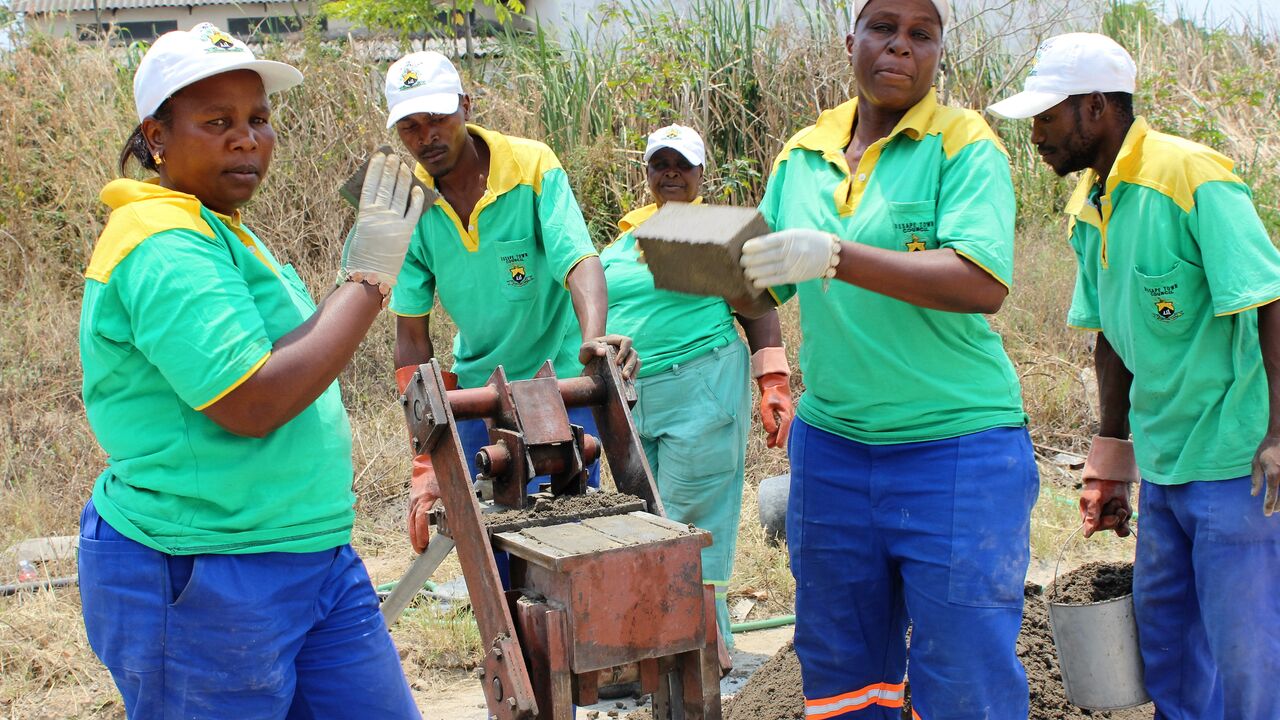 Zim_Rusape Field Visit_tz_102015 _11_