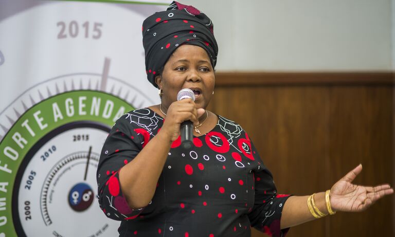 Mozambique - Maria Helena José Correia Langa