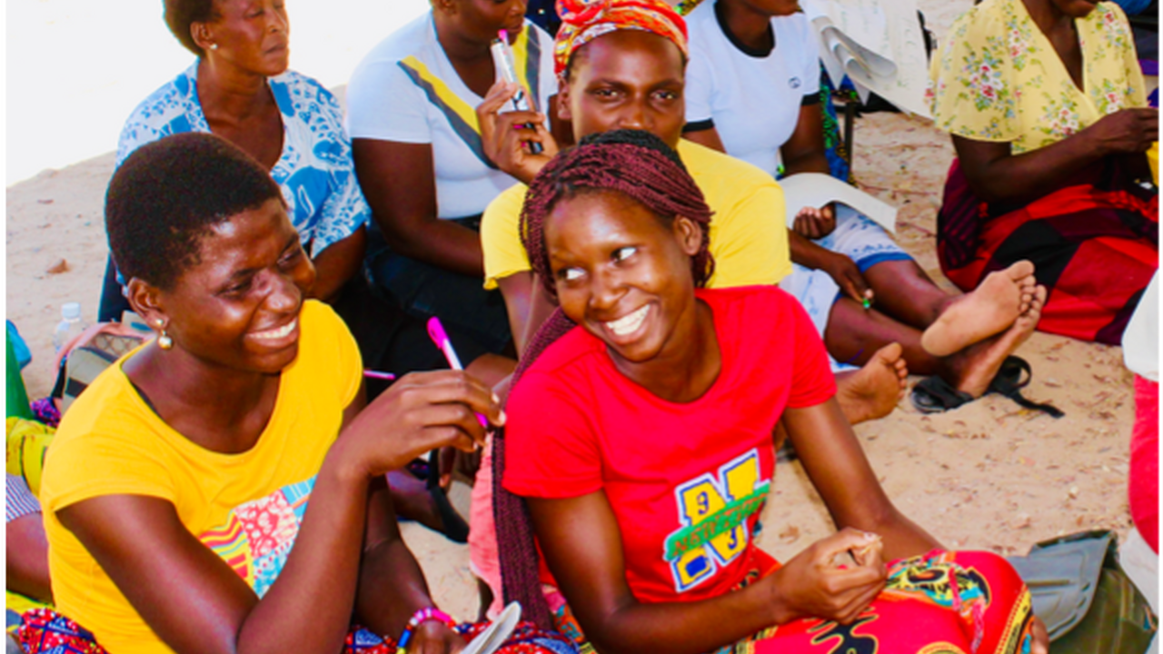 Adolescent girls Binga