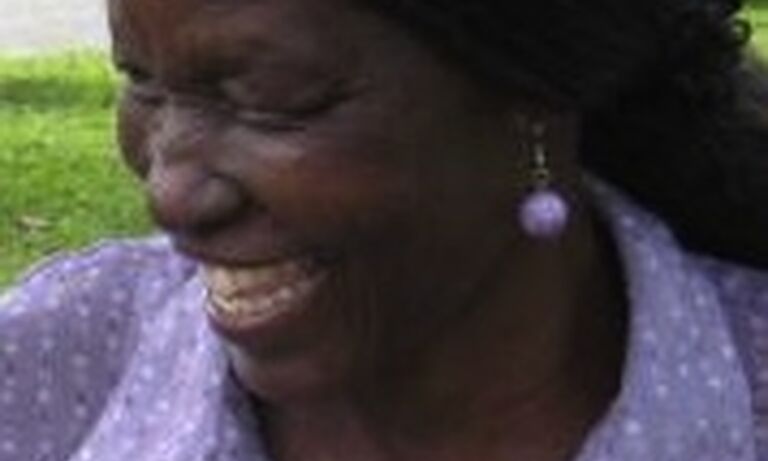 Caroline Munjoma - Zimbabwe