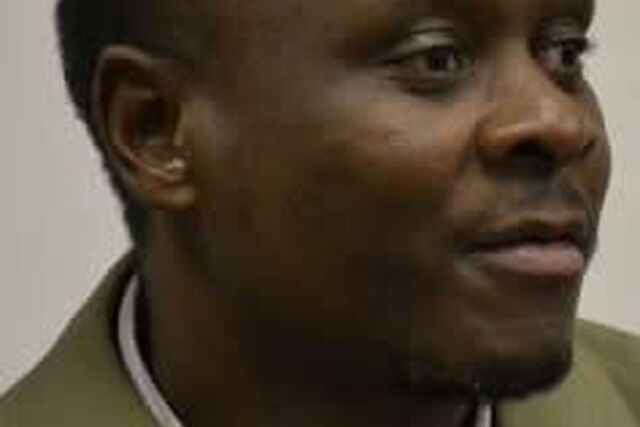 Francis Chikunkuzeni, Malawi