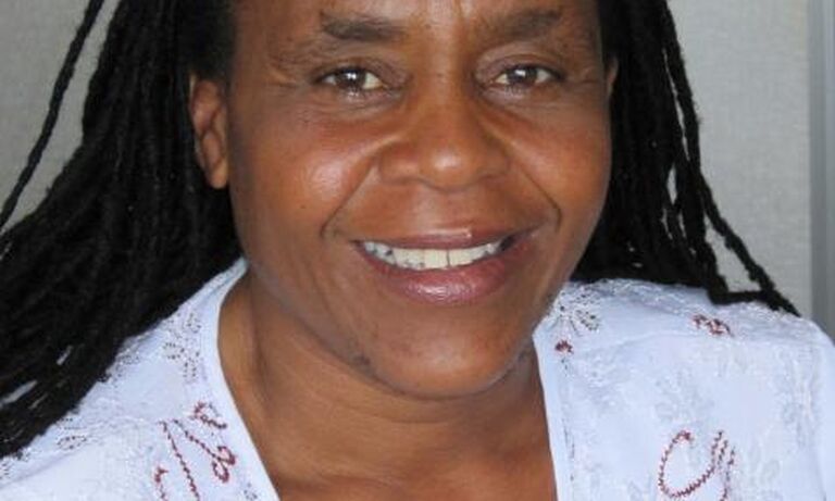 Holly Dzuda, Zimbabwe